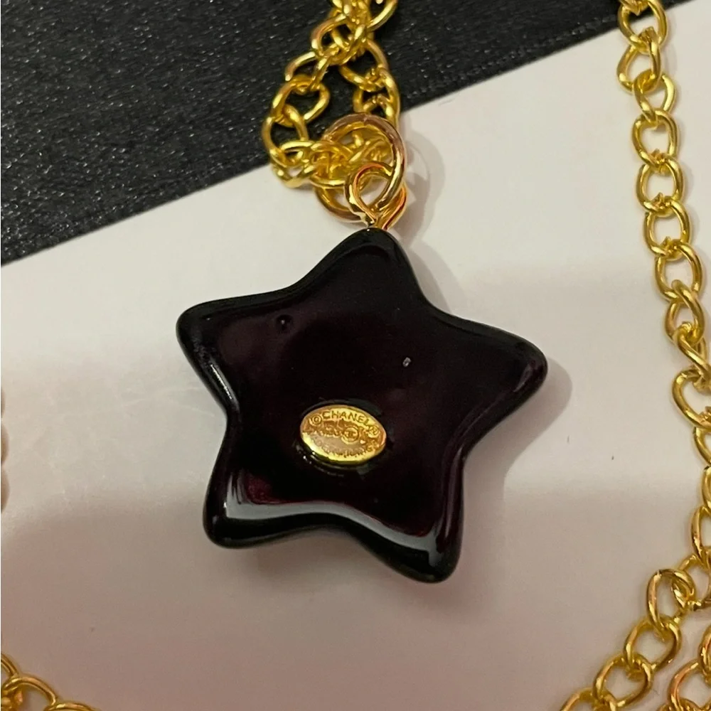 CC Black and White Star Pendant on chain - Picture 2 of 3